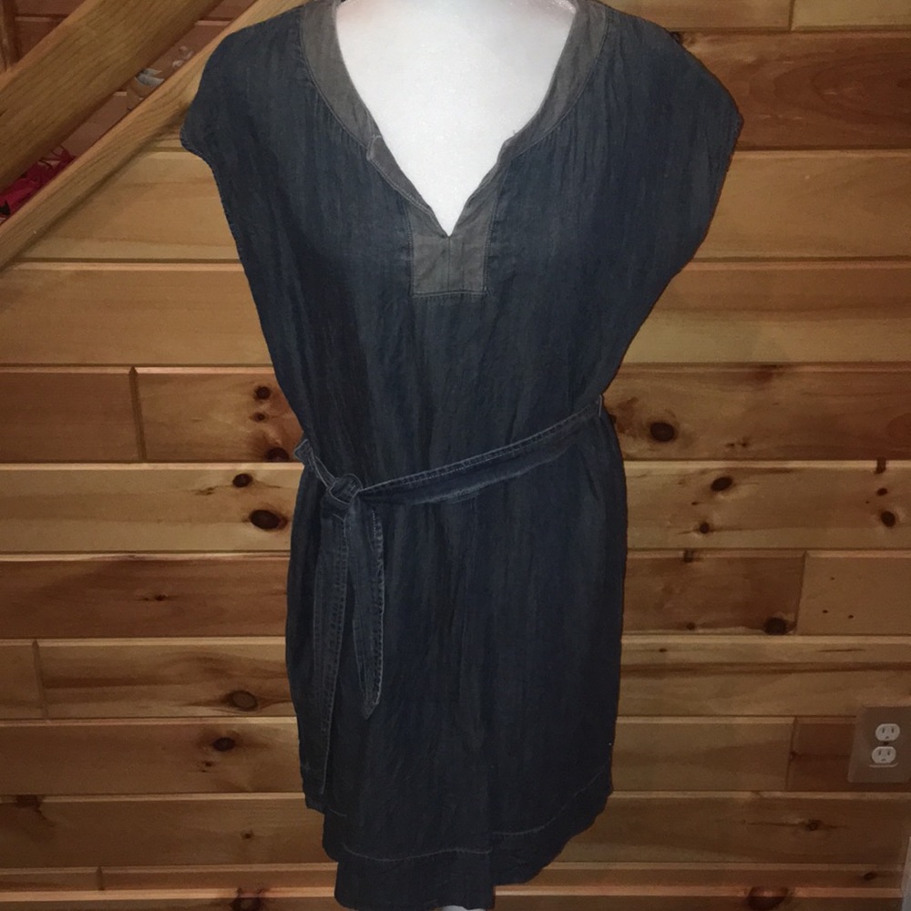 Liz Claiborne light weight denim dress with belt